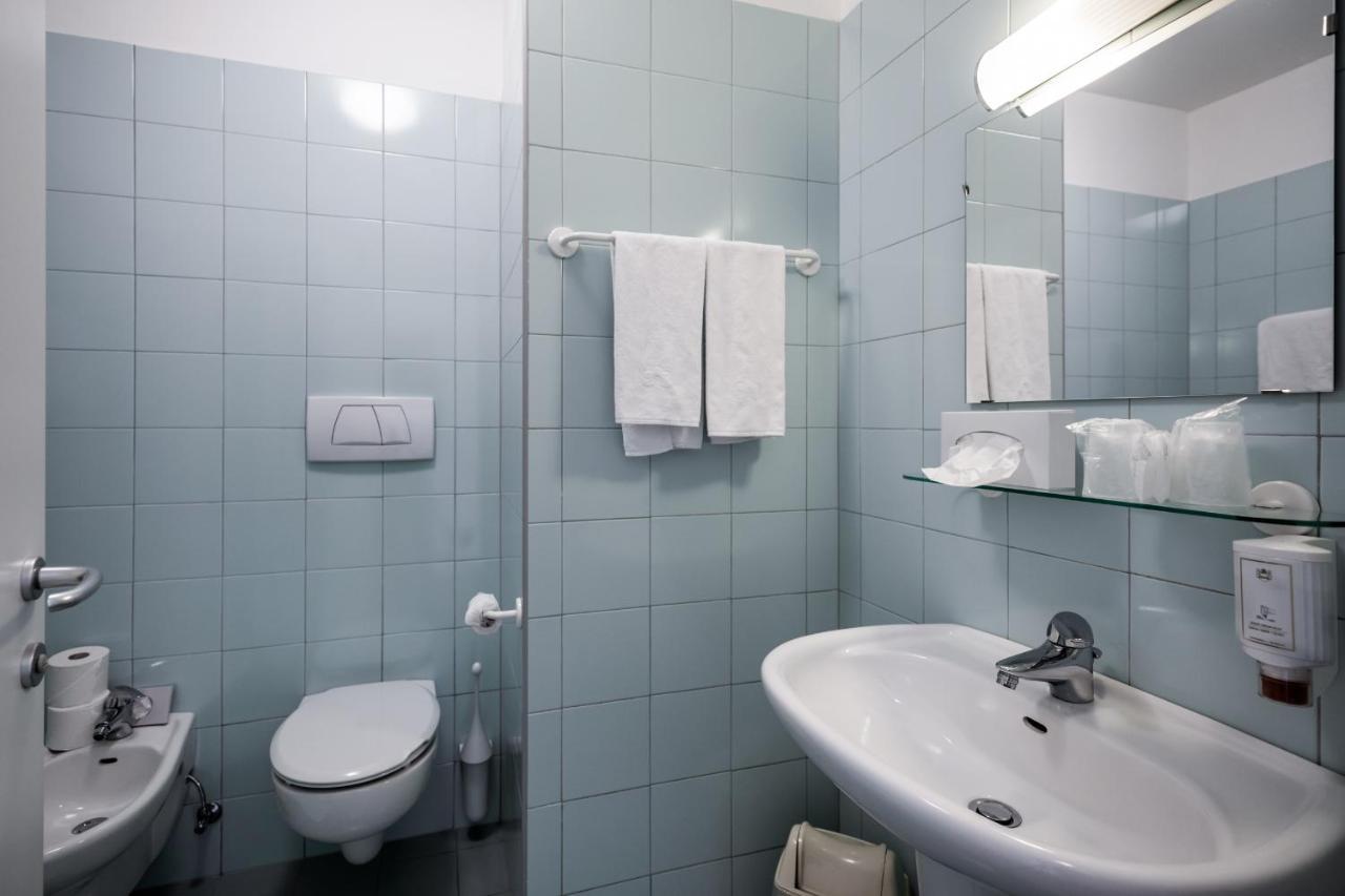 Hotel Kolping Merano Bagian luar foto
