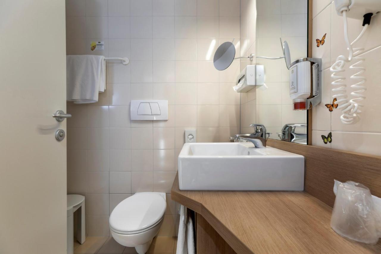 Hotel Kolping Merano Bagian luar foto