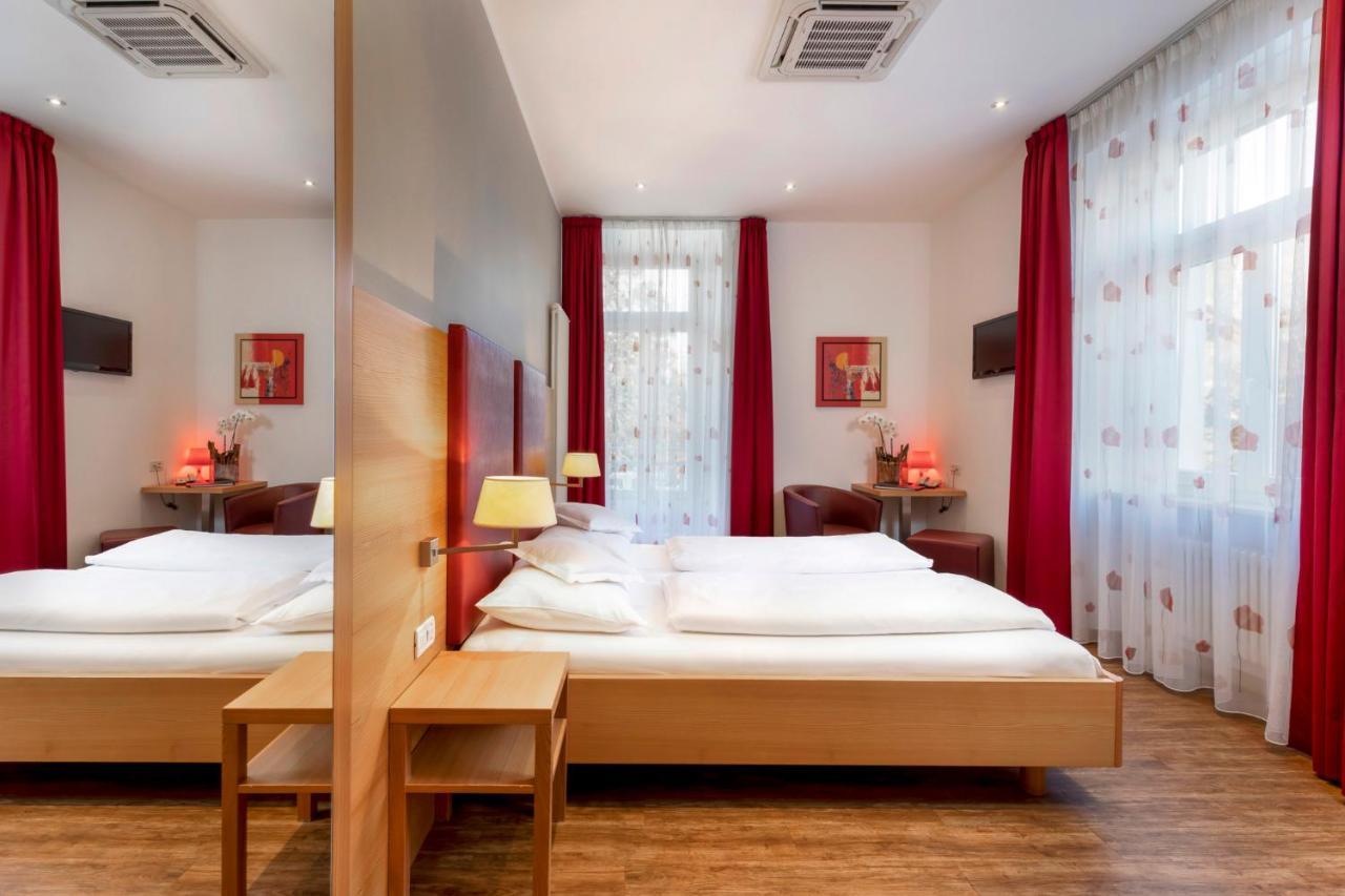 Hotel Kolping Merano Bagian luar foto