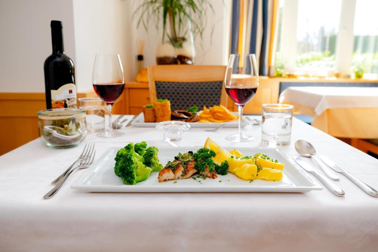 Hotel Kolping Merano Bagian luar foto